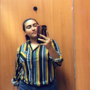 Meet your Posher, Iris